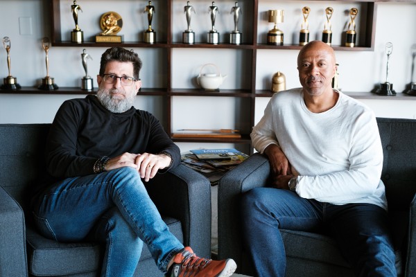 尼尔·加布里埃尔 (Neil Gabriel) 和马库斯·韦森 (Marcus Wesson)